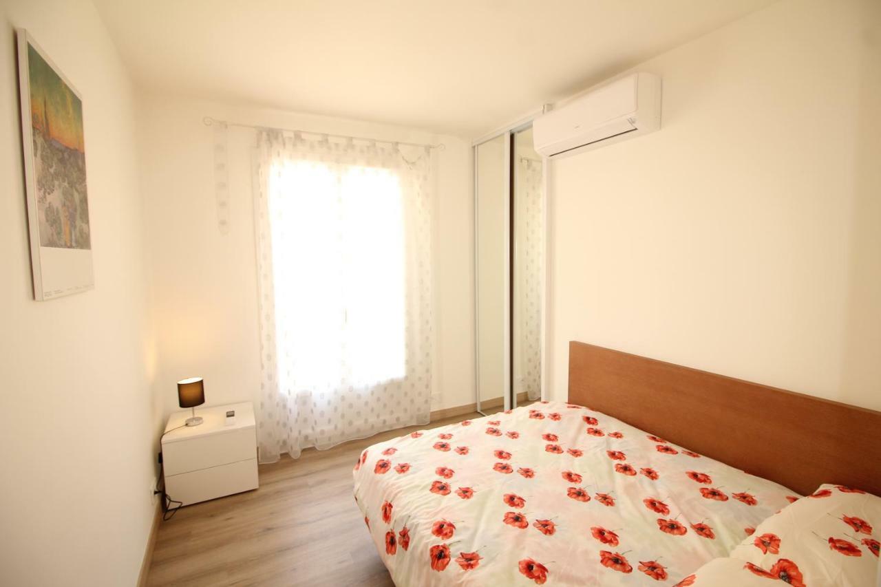 Ferienwohnung Hoche Pedestrian Street Balcony  Cannes Exterior foto